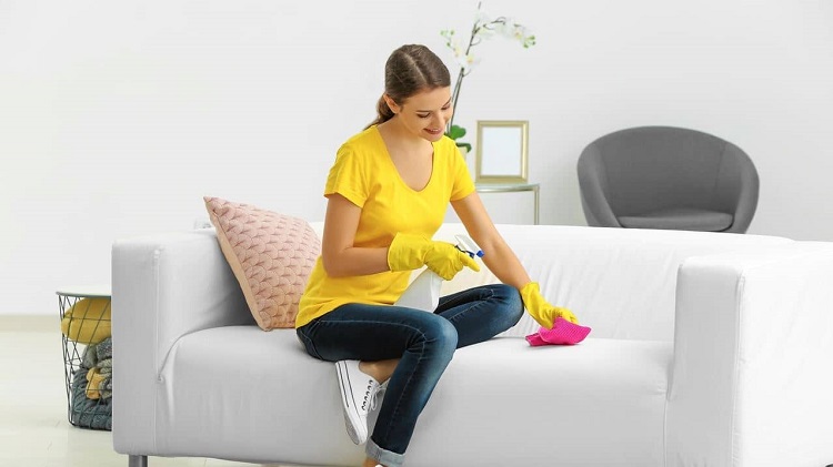 چگونه مبل را تمیز کنیم؟ 8 روش فوری شستشوی مبل در منزل
